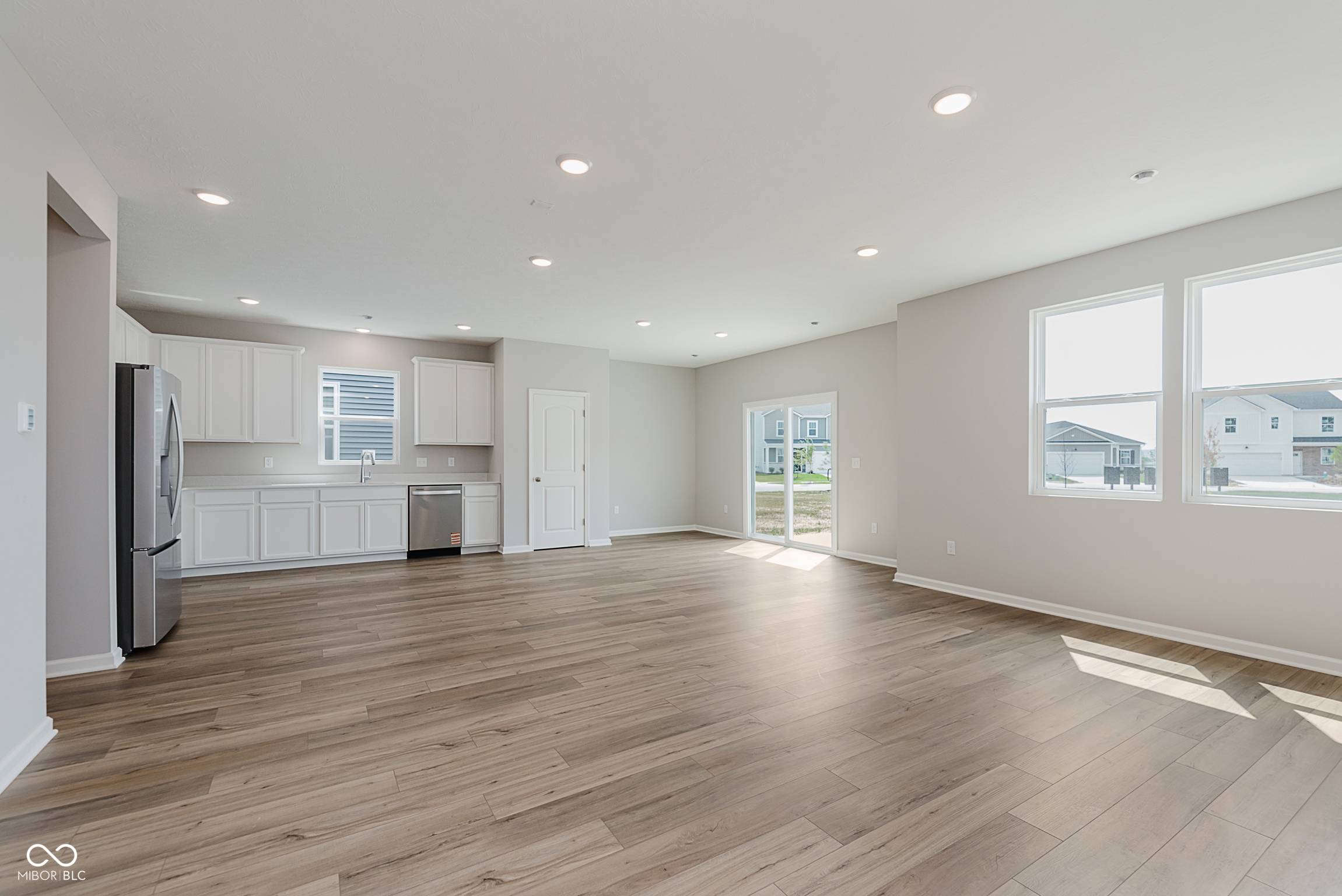 3807 Sterling Drive Whitestown, IN 46075 - Photo 8 of 28