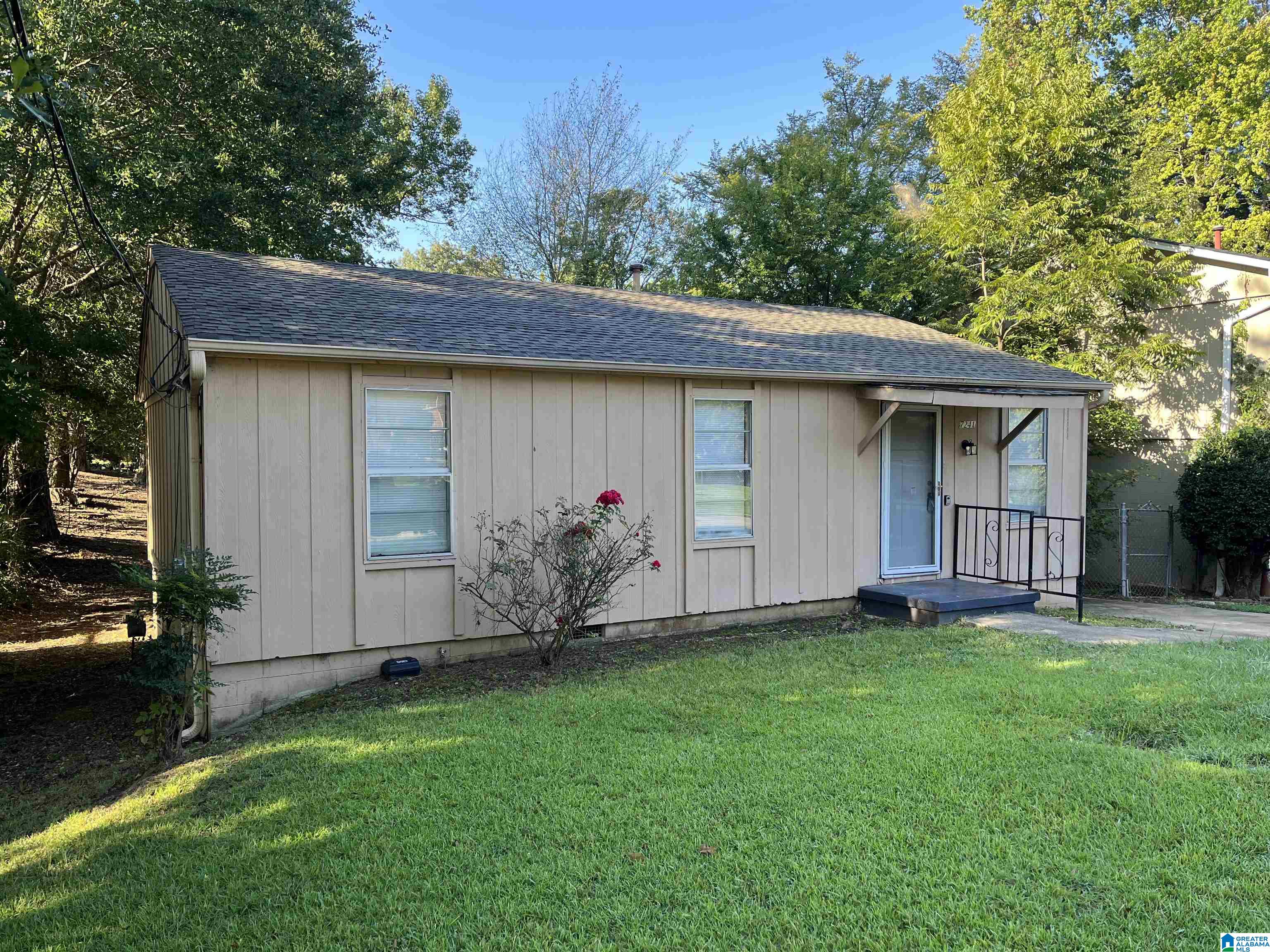 7241 Higdon Road Birmingham, AL 35212 - Photo 1 of 17
