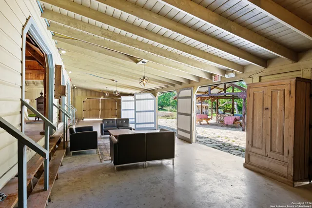 $4,750,000 | 103 Waring Welfare Road, Boerne, TX 78006