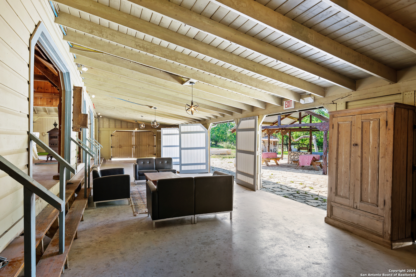 103 Waring Welfare Road Boerne, TX 78006 - Photo 12 of 33