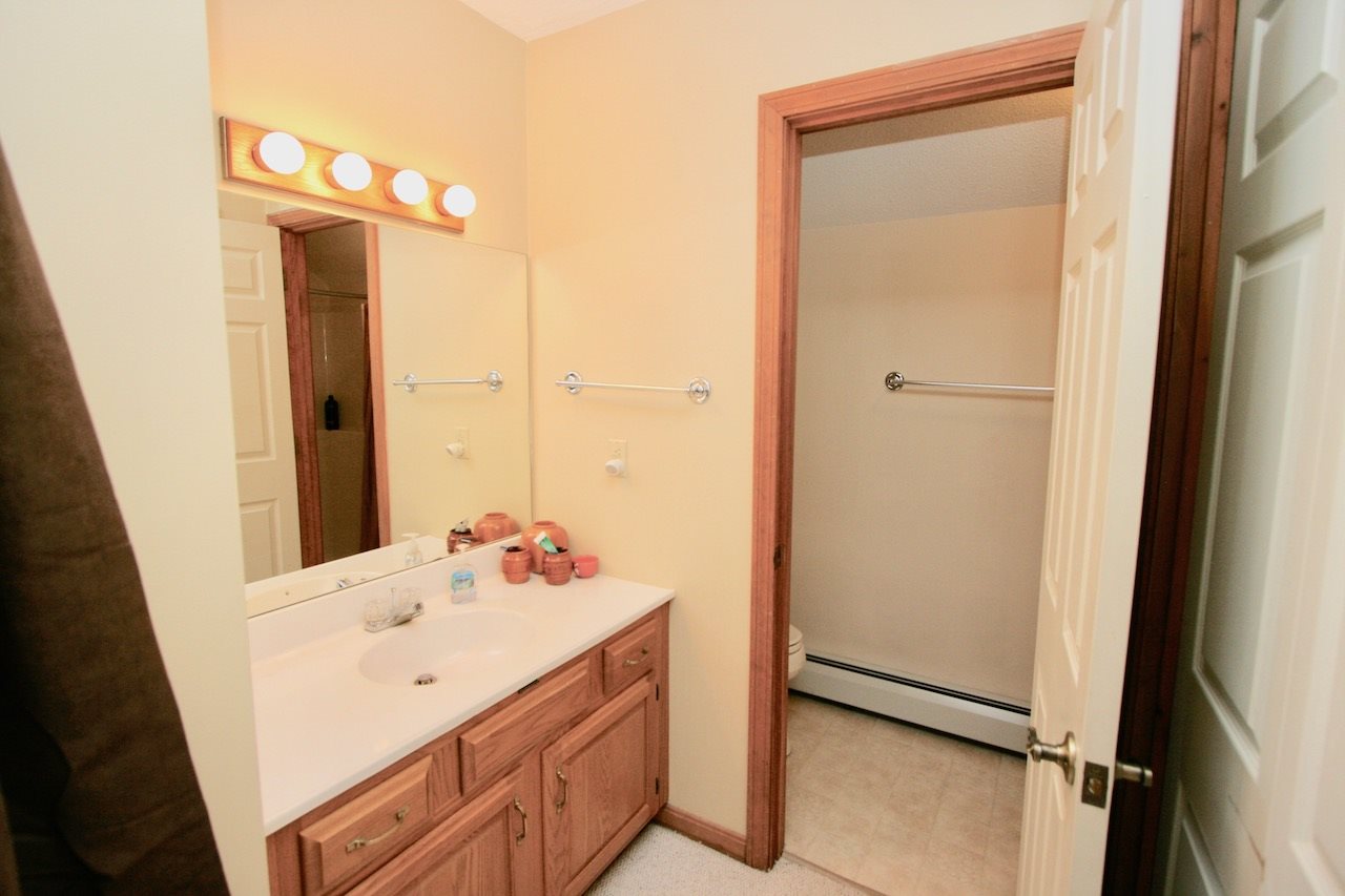 83 Hannah Loop, Unit 8 Carroll, NH 03595 - Photo 22 of 34 Gallery Image 22