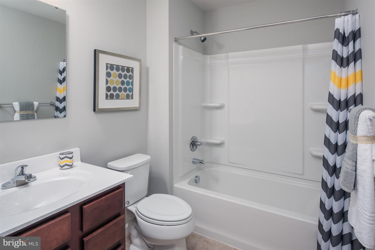 10011 Clairview Parkway Middle River, MD 21220 - Photo 13 of 23 Hall Bath