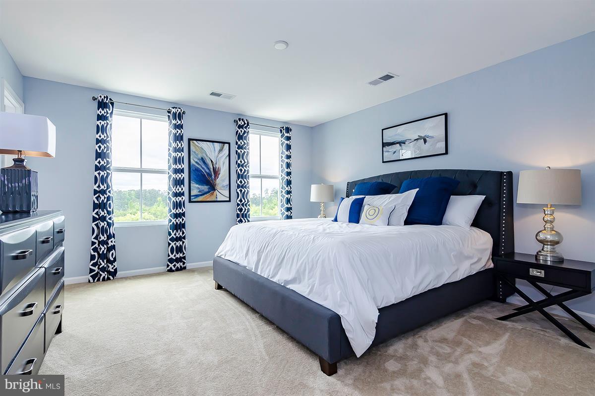 10011 Clairview Parkway Middle River, MD 21220 - Photo 17 of 23 Owner's Bedroom