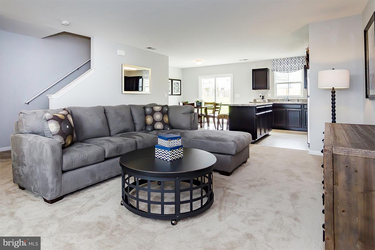 10011 Clairview Parkway Middle River, MD 21220 - Photo 5 of 23 Great Room