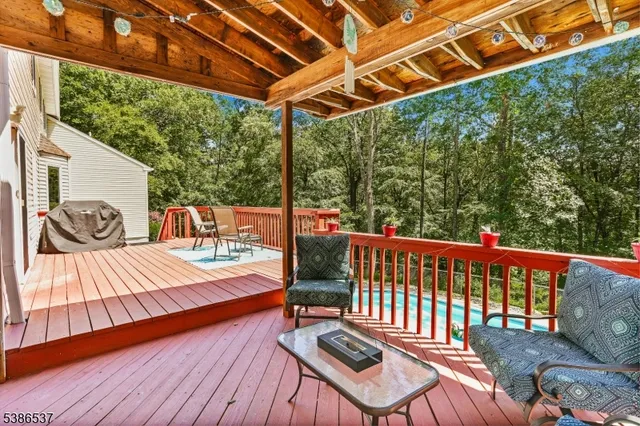 $815,000 | 910 Ravine Road, Califon, NJ 07830