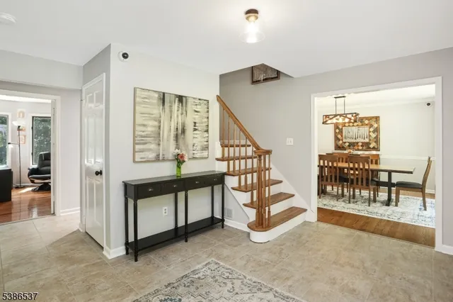 $815,000 | 910 Ravine Road, Califon, NJ 07830