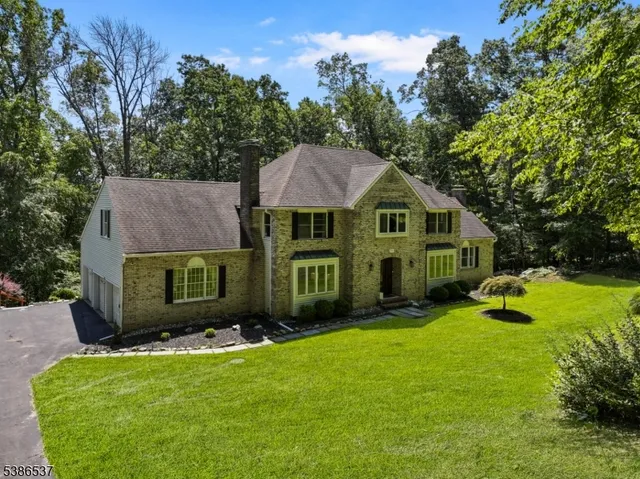 $815,000 | 910 Ravine Road, Califon, NJ 07830