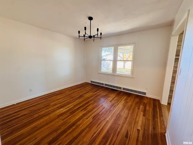 $352,500 | 15465 Highway 67, Macomb, IL 61455