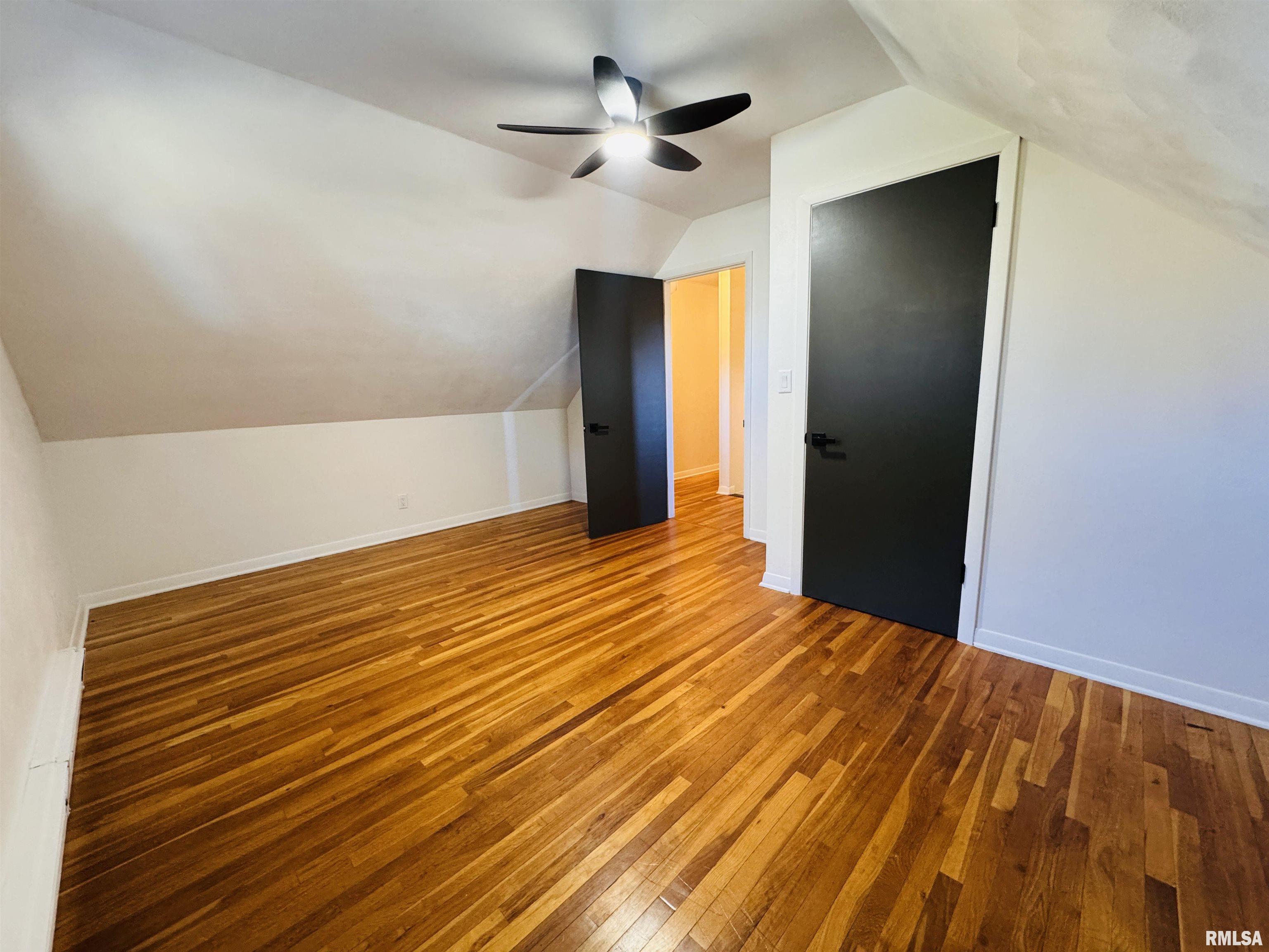 15465 Highway 67 Macomb, IL 61455 - Photo 17 of 27