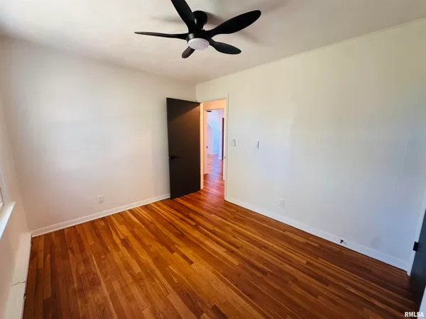$307,500 | 15465 Highway 67, Macomb, IL 61455