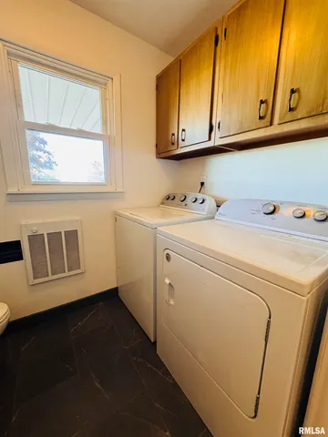 $352,500 | 15465 Highway 67, Macomb, IL 61455