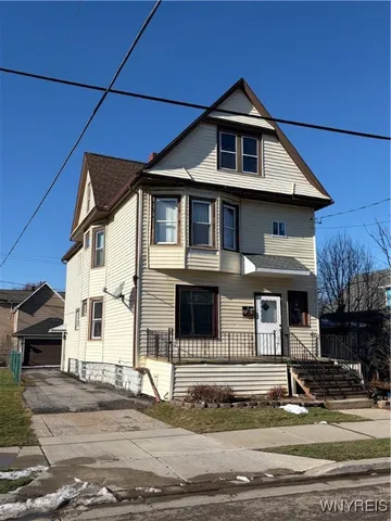 $240,000 | 18 Stephenson Avenue, West Seneca, NY 14224