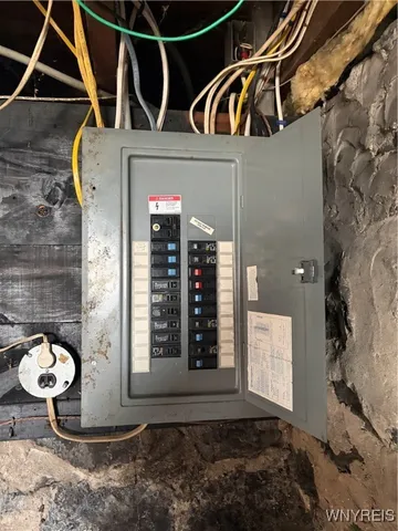 $240,000 | 18 Stephenson Avenue, West Seneca, NY 14224