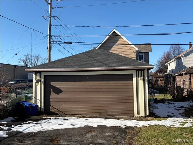 $240,000 | 18 Stephenson Avenue, West Seneca, NY 14224