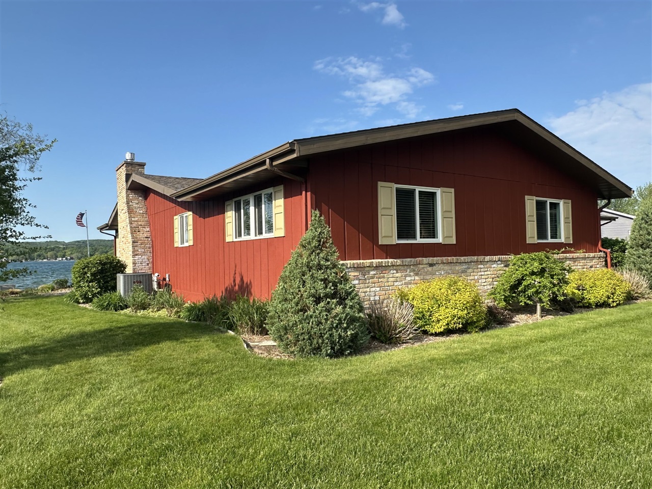 4554 Crescent Beach Road Onekama, MI 49675 - Photo 13 of 40