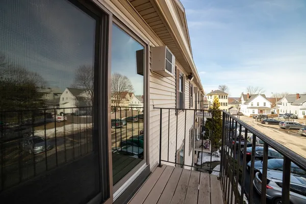 $2,050 | 80 Stanton Street, Unit 32, Worcester, MA 01605