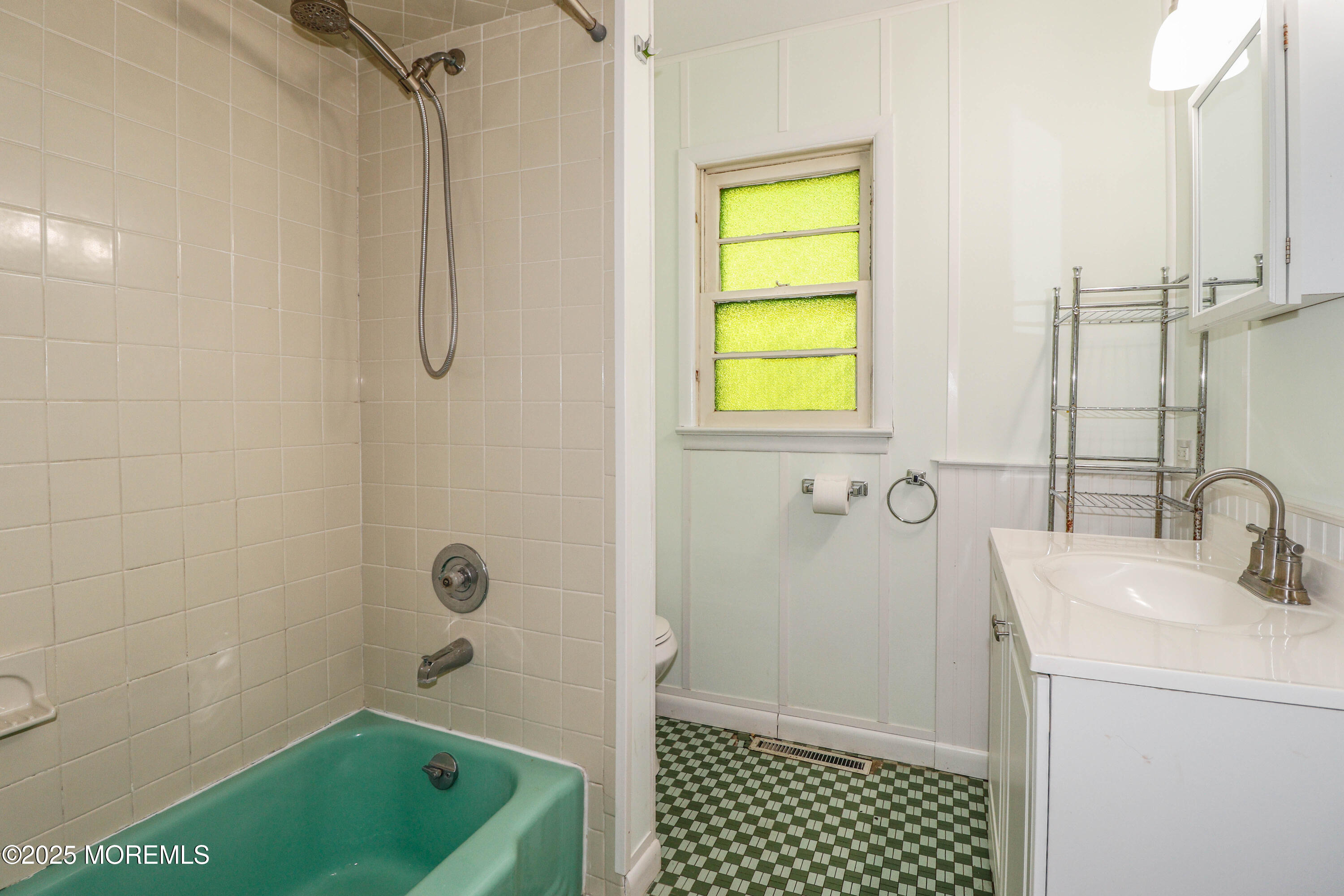 61 Reservation Row Brick, NJ 08723 - Photo 21 of 27 Main Bath