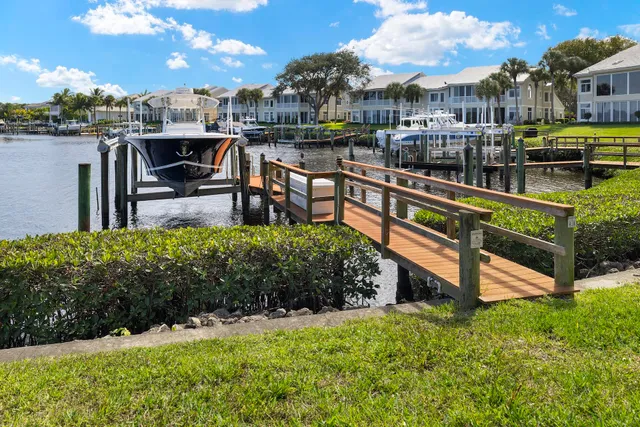 $3,699,000 | 220 Eagle Drive, Jupiter, FL 33477