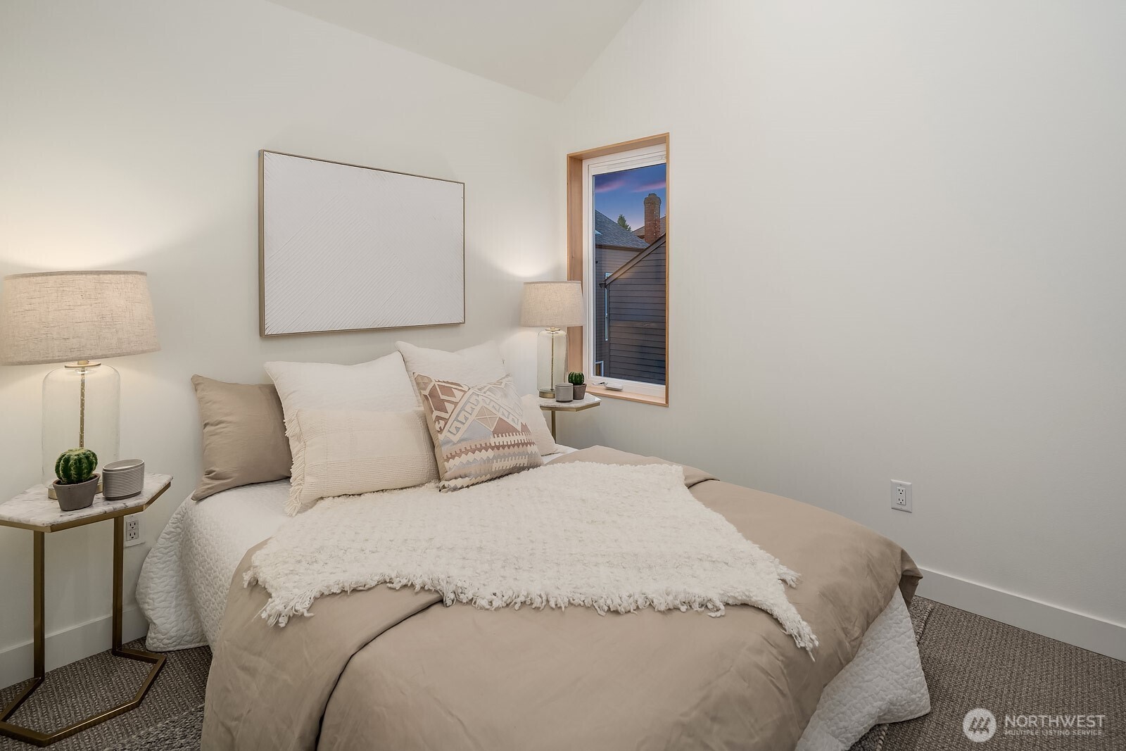 1808 East Mercer Street Seattle, WA 98112 - Photo 20 of 32