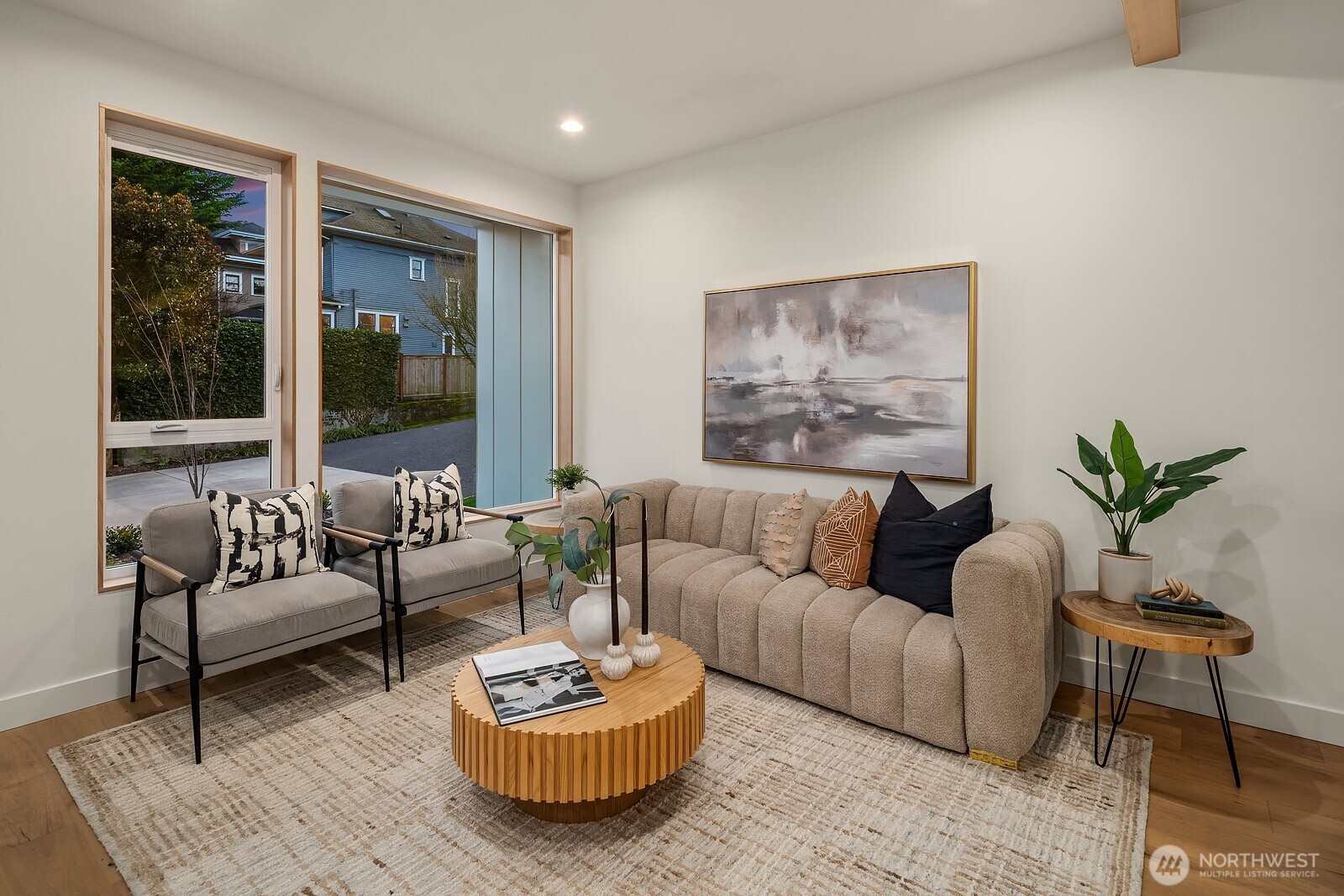 1808 East Mercer Street Seattle, WA 98112 - Photo 3 of 32