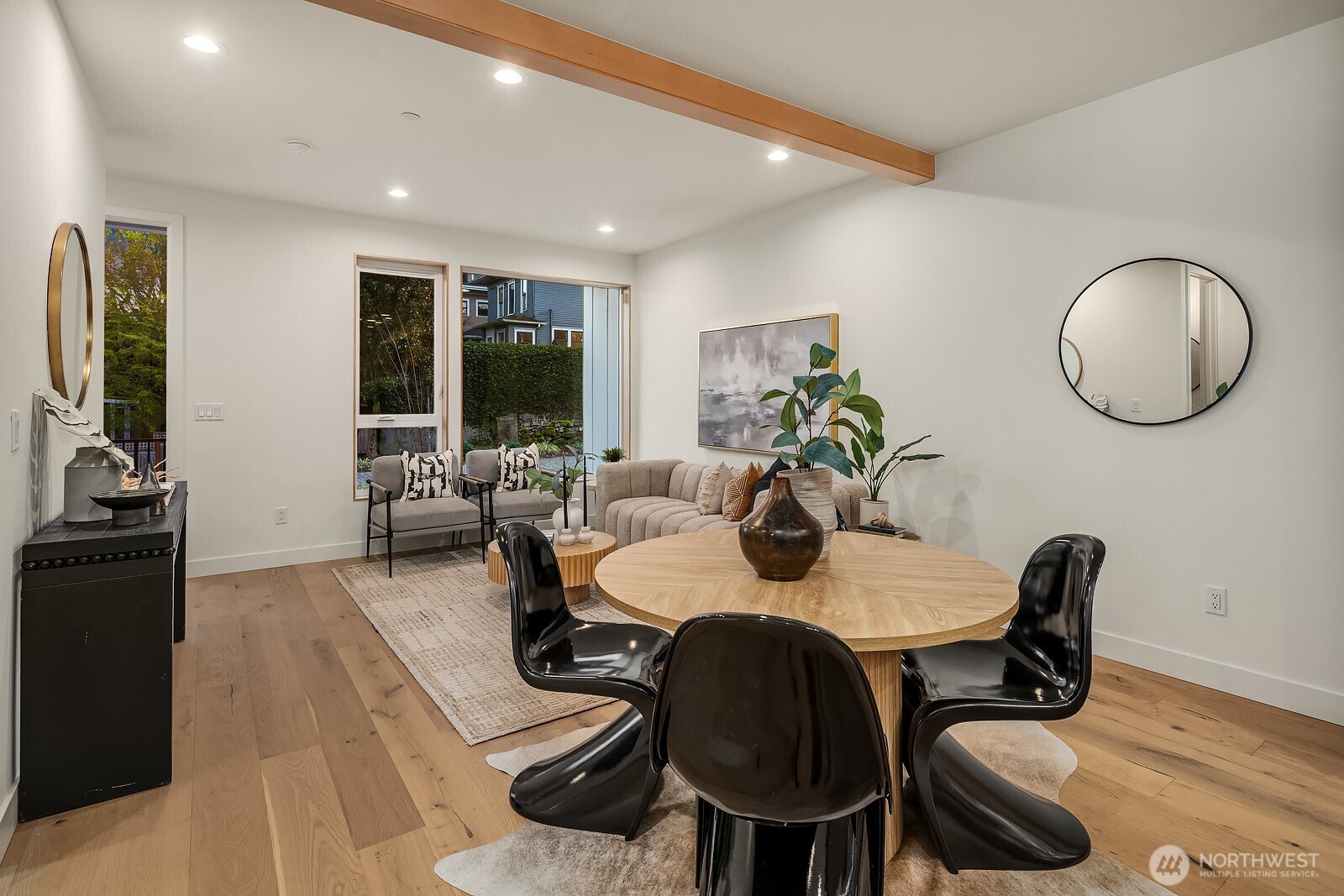 1808 East Mercer Street Seattle, WA 98112 - Photo 8 of 32