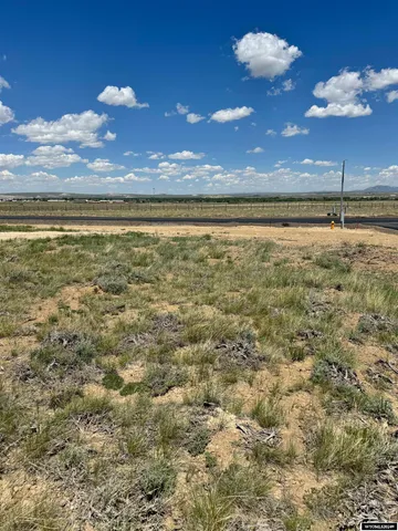 $72,600 | 233 Airport Avenue, Saratoga, WY 82331