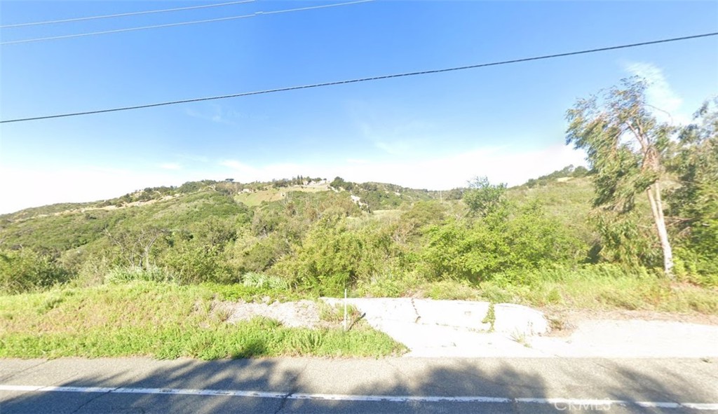3555 Encinal Canyon Road Malibu, CA 90265 - Photo 2 of 5