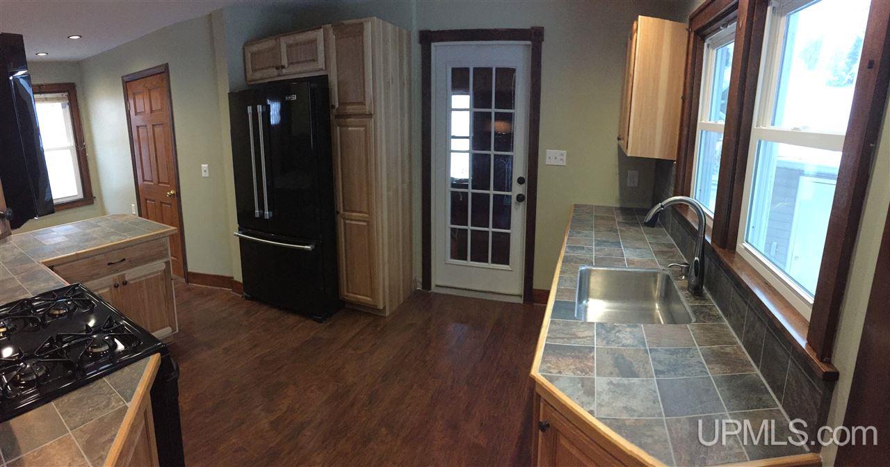 585 Jasper Street Ishpeming, MI 49849 - Photo 6 of 24 Gallery Image 6