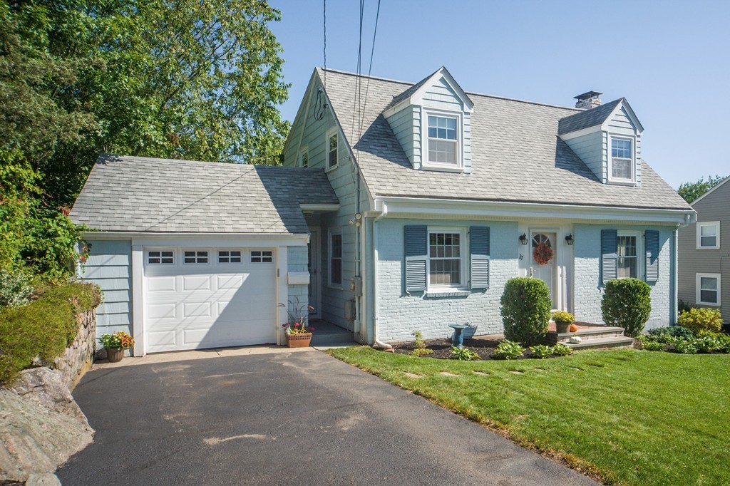 27 Chickering Road Dedham, MA 02026 - Photo 1 of 22 Gallery Image 1