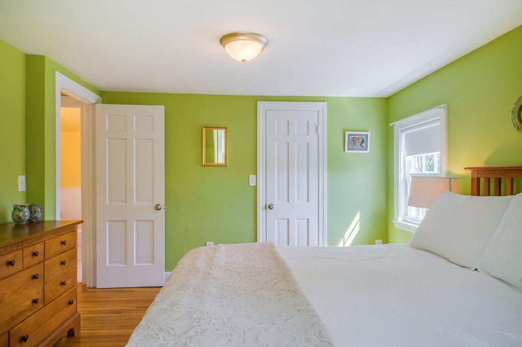 27 Chickering Road Dedham, MA 02026 - Photo 13 of 22 Gallery Image 13