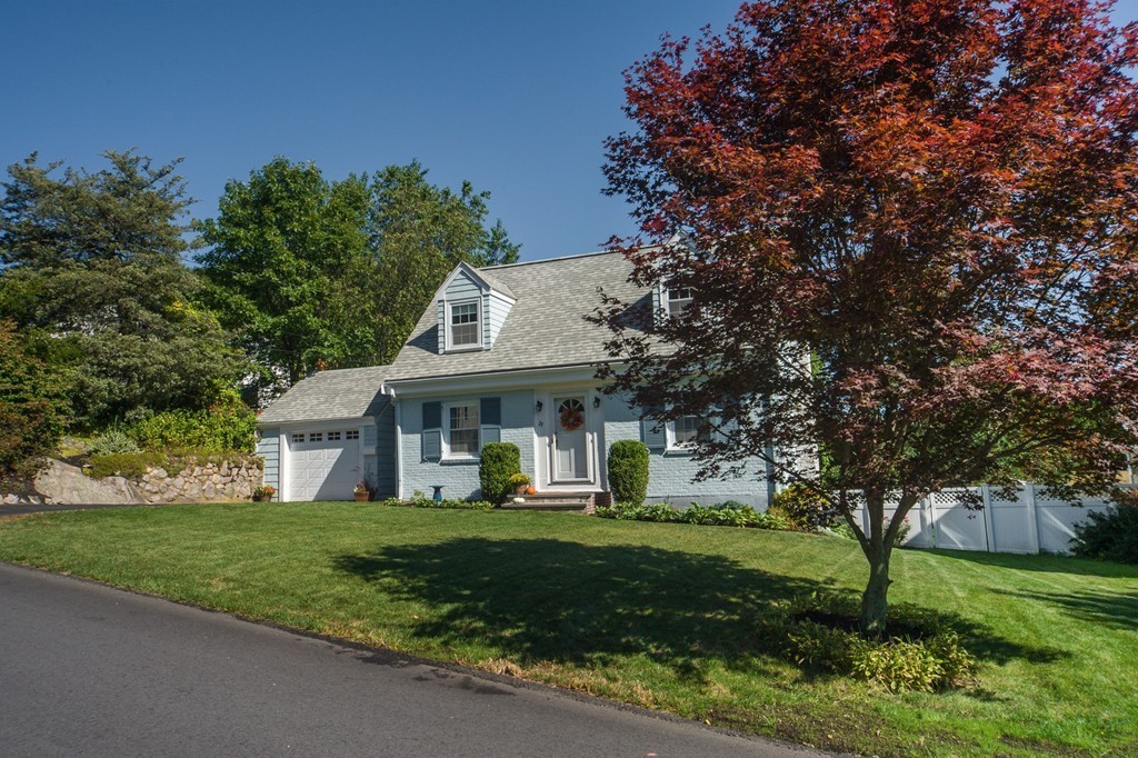27 Chickering Road Dedham, MA 02026 - Photo 21 of 22 Gallery Image 21