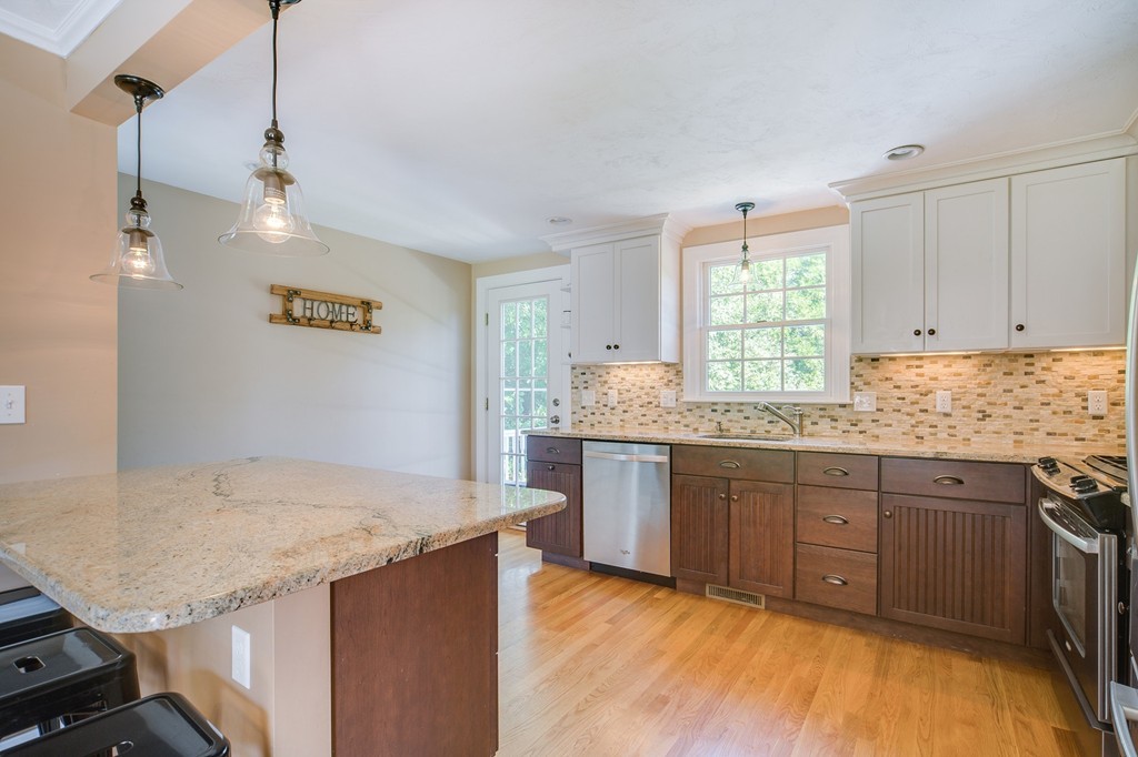 27 Chickering Road Dedham, MA 02026 - Photo 3 of 22 Gallery Image 3
