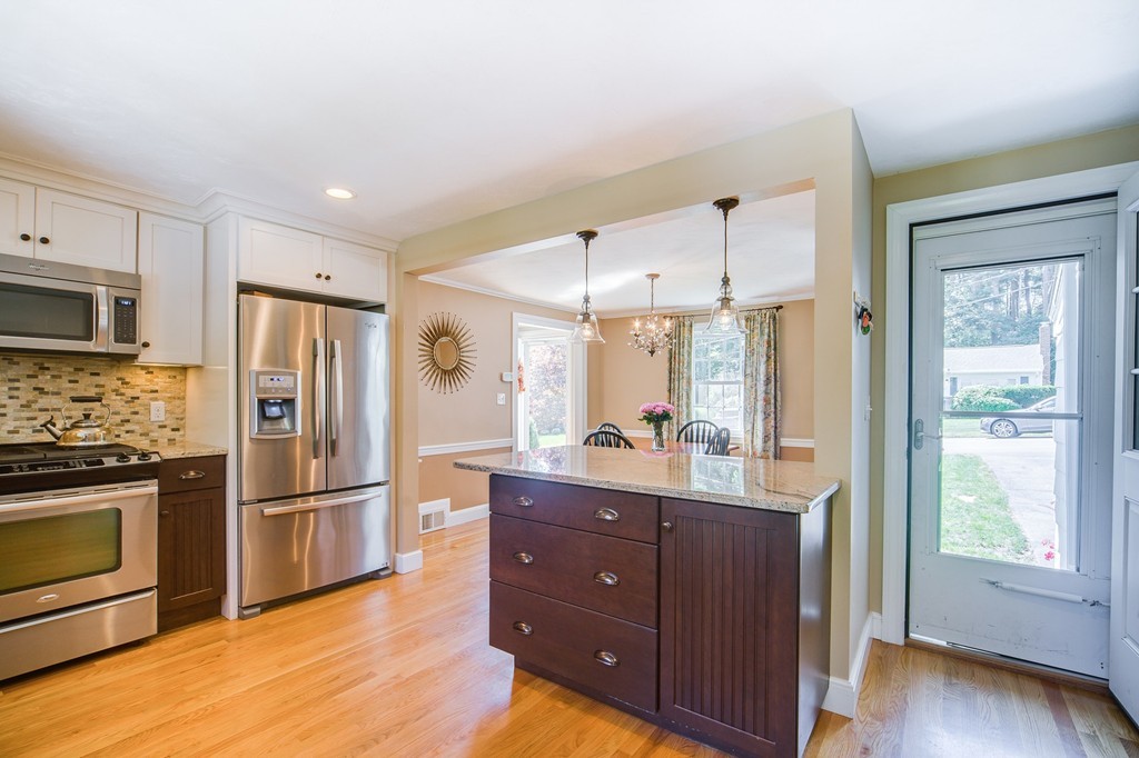 27 Chickering Road Dedham, MA 02026 - Photo 5 of 22 Gallery Image 5