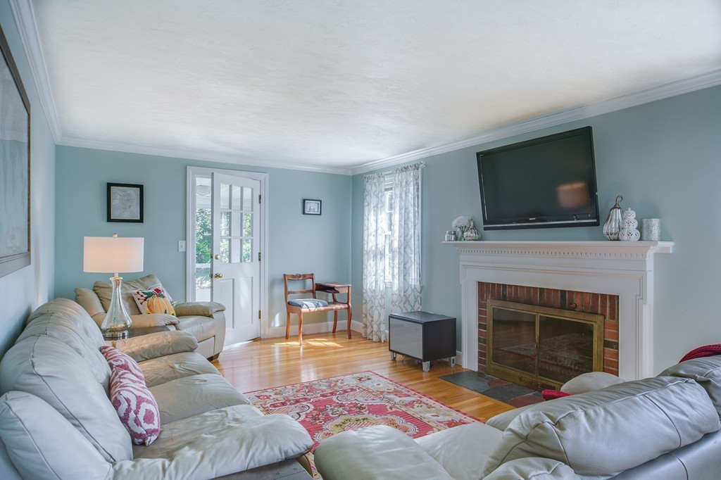 27 Chickering Road Dedham, MA 02026 - Photo 7 of 22 Gallery Image 7