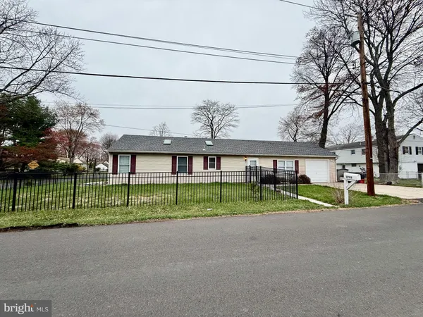 $2,850 | 1722 Oak Road, Feasterville-Trevose, PA 19053