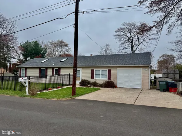 $2,850 | 1722 Oak Road, Feasterville-Trevose, PA 19053