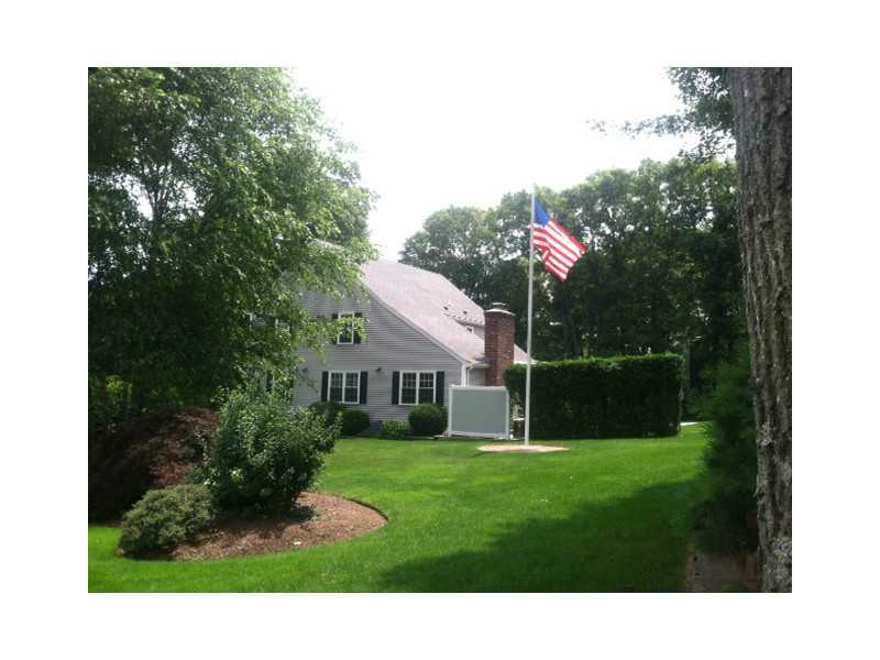 14 Blacksmith Road Cumberland, RI 02864 - Photo 5 of 24 Yard/Garden.