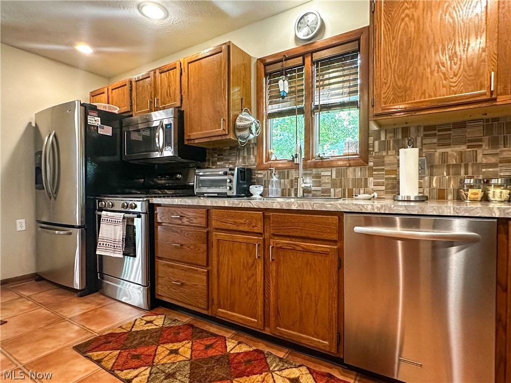 340 Tibbetts Wick Road Girard, OH 44420 - Photo 18 of 50
