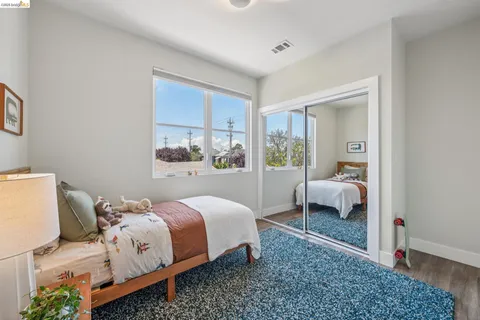 $949,000 | 673 45th Street, Oakland, CA 94609