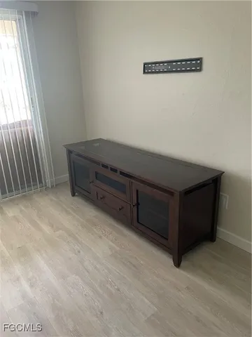 $1,425 | 841 Gleason Parkway, Unit 5, Cape Coral, FL 33914