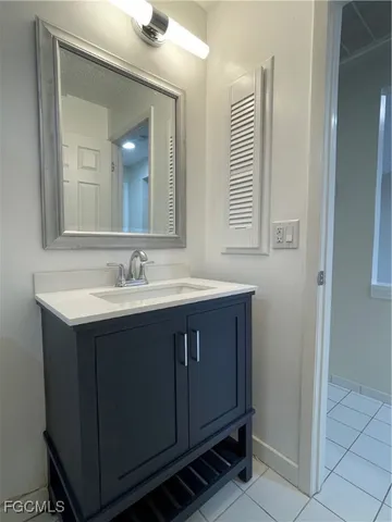 $1,425 | 841 Gleason Parkway, Unit 5, Cape Coral, FL 33914