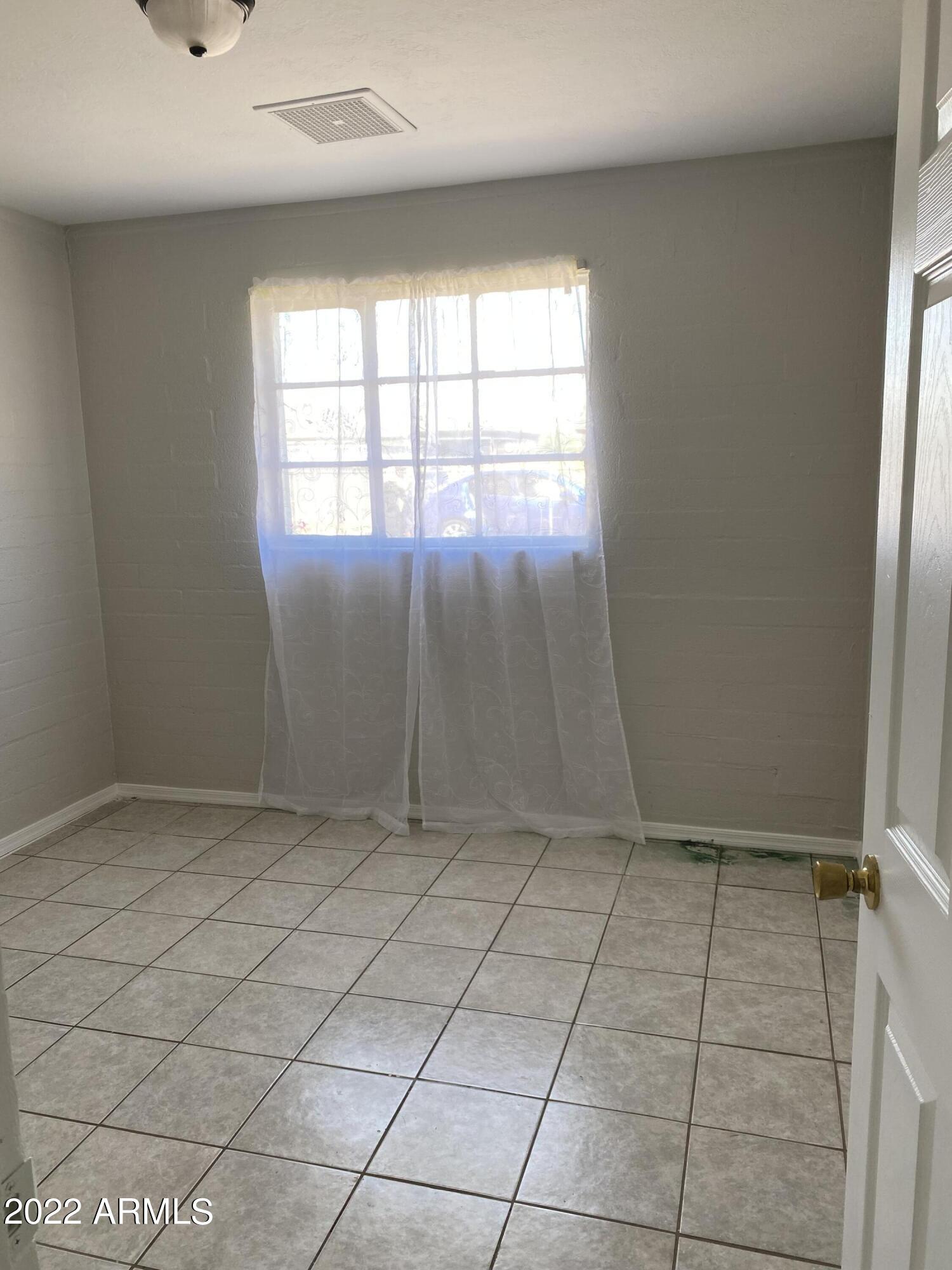 3736 West Thomas Road Phoenix, AZ 85019 - Photo 6 of 10 3736b3
