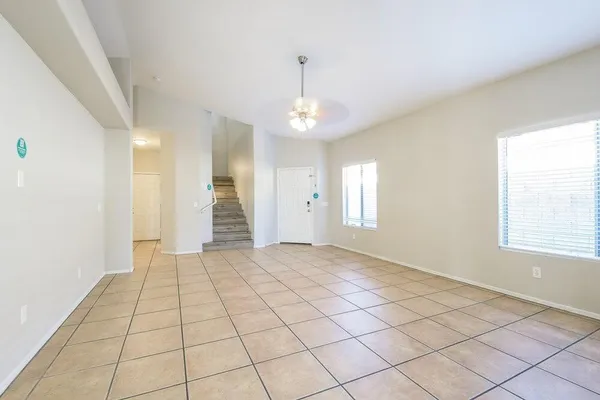 $2,920 | 3915 West Buckskin Trail, Phoenix, AZ 85083