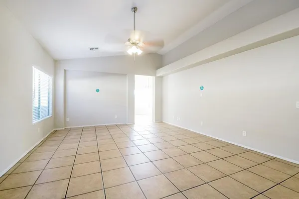 $2,920 | 3915 West Buckskin Trail, Phoenix, AZ 85083