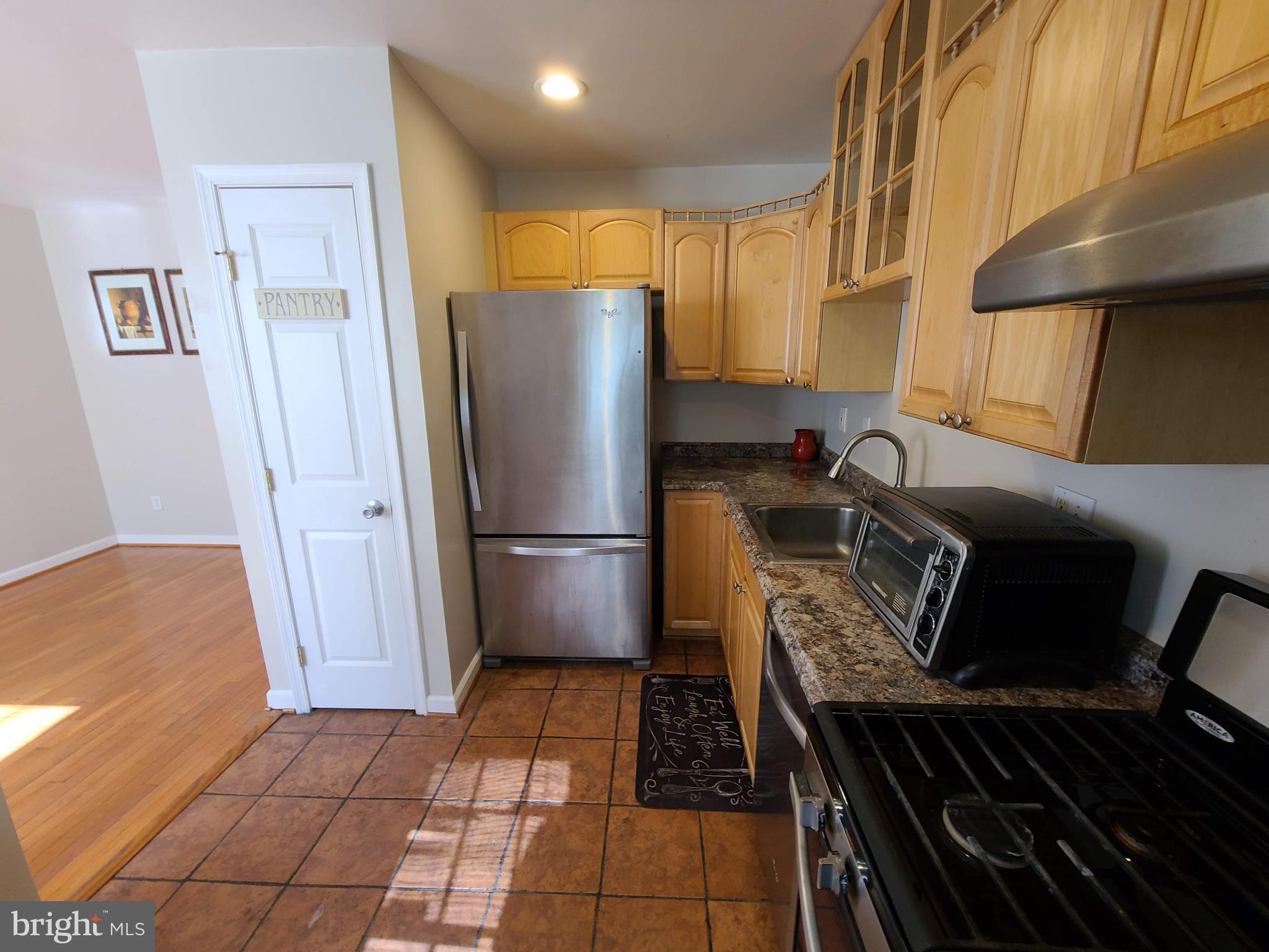 6802 Brookmill Road Baltimore, MD 21215 - Photo 11 of 36 Kitchen
