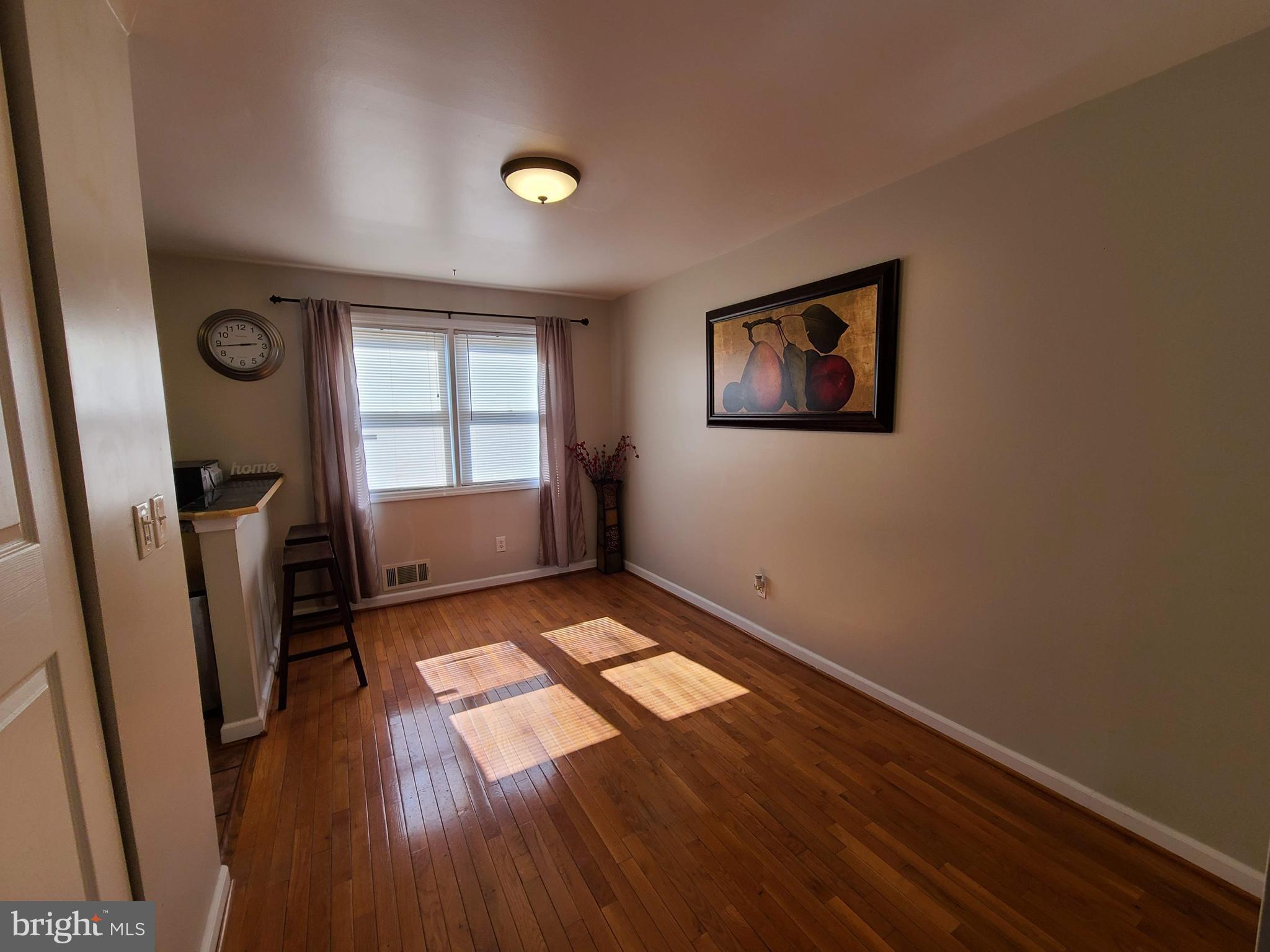 6802 Brookmill Road Baltimore, MD 21215 - Photo 8 of 36 Dining Room