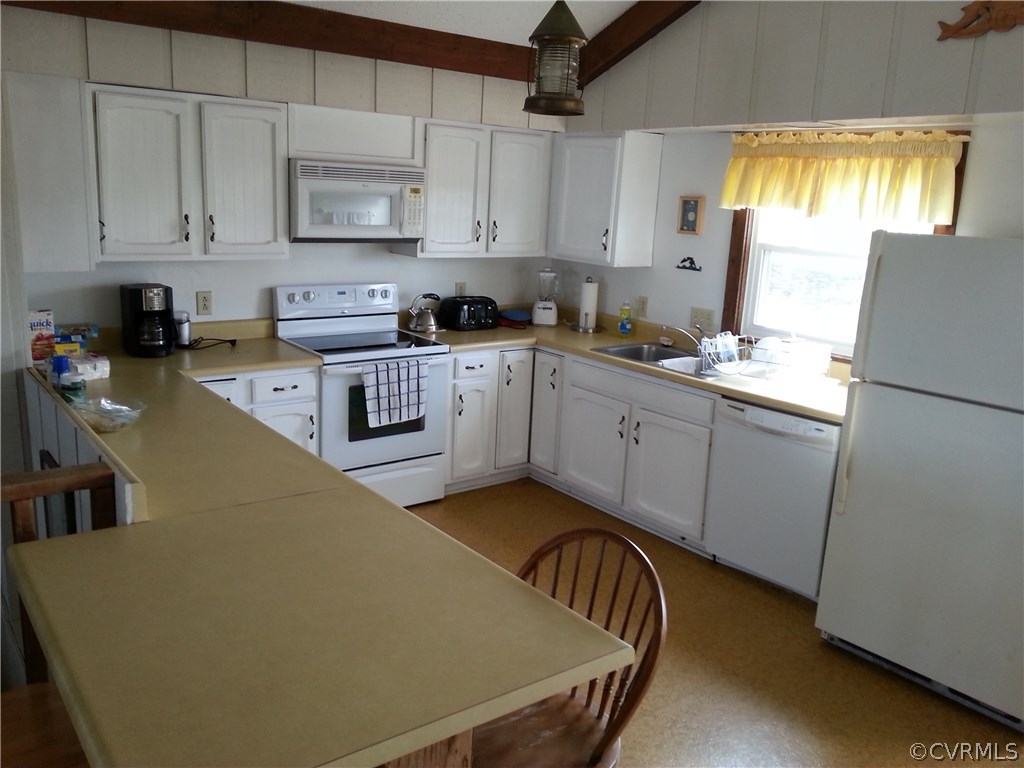 3504 Sandfiddler Road Virginia Beach, VA 23456 - Photo 9 of 26 Gallery Image 9