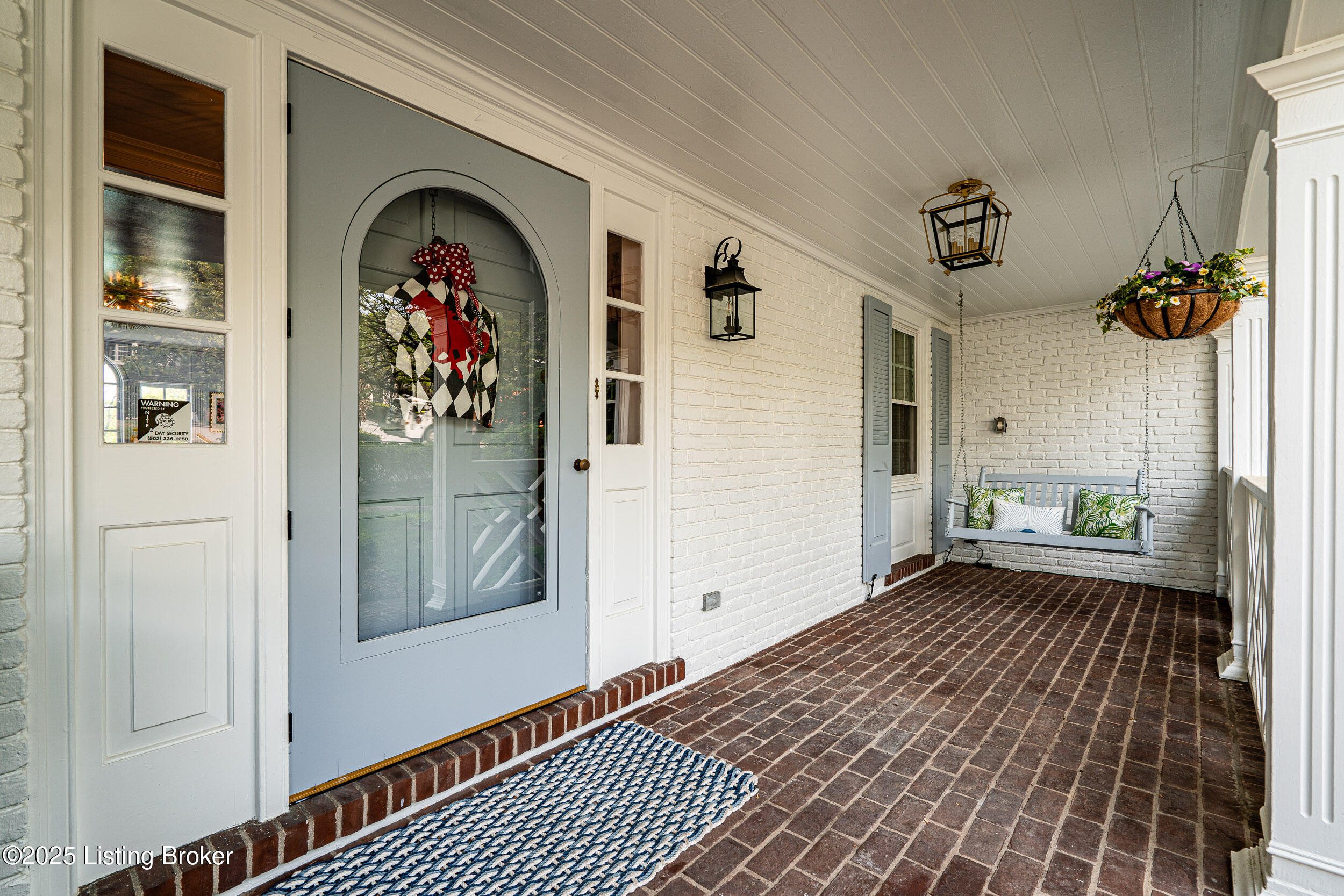 320 Mockingbird Valley Road Louisville, KY 40207 - Photo 4 of 80 320 Mockingbird Valley Rd-34