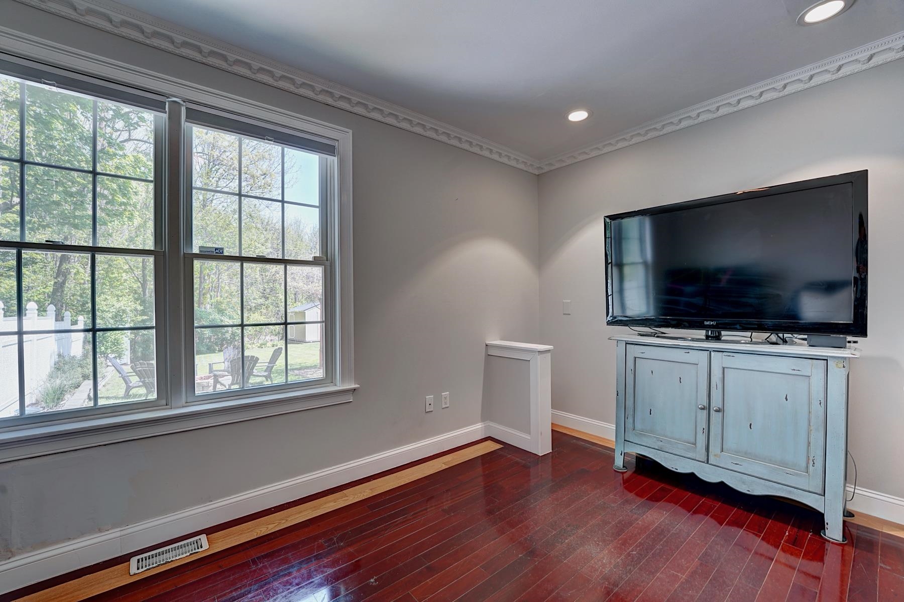 32 Weare Road Seabrook, NH 03874 - Photo 5 of 40