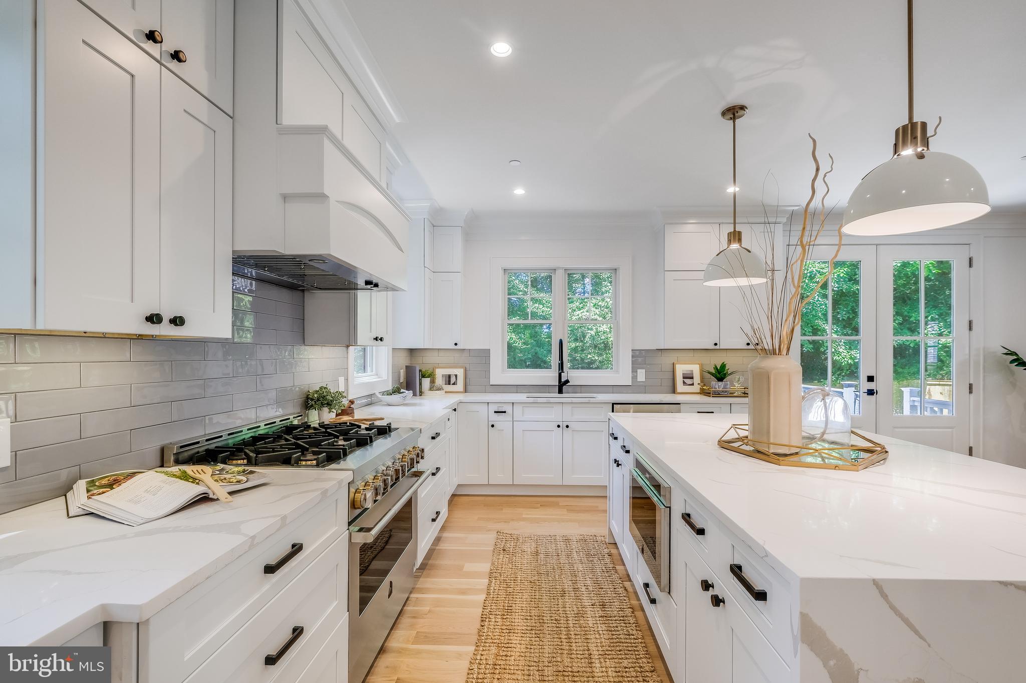 9202 Ewing Drive Bethesda, MD 20817 - Photo 11 of 59